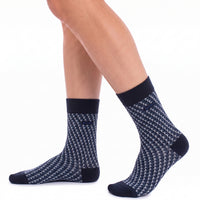 367501